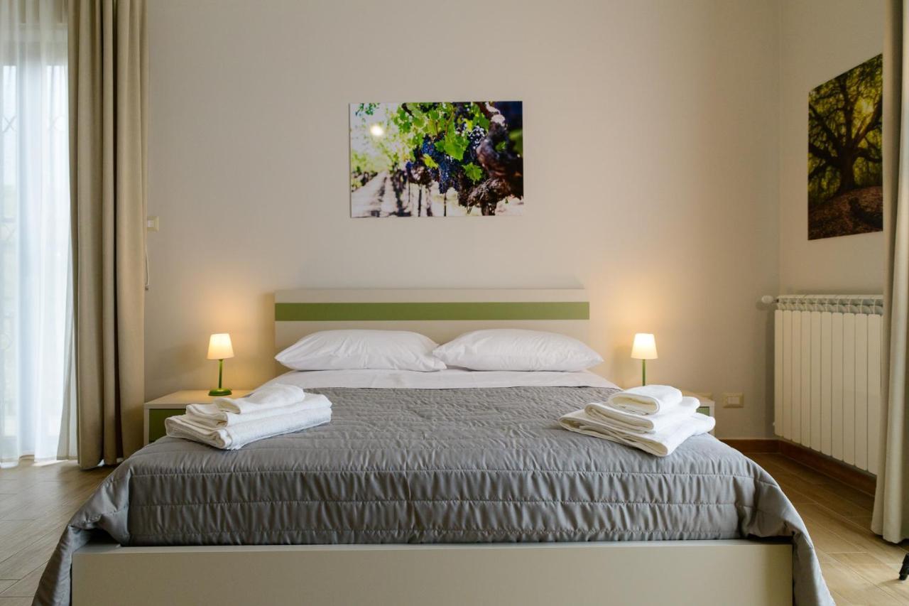 Bee Happy - Bed And Breakfast Zafferana Etnea Bagian luar foto