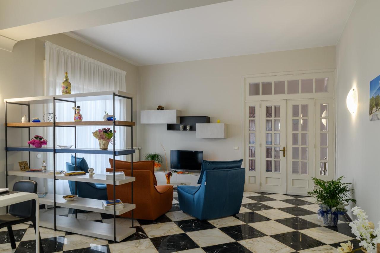 Bee Happy - Bed And Breakfast Zafferana Etnea Bagian luar foto