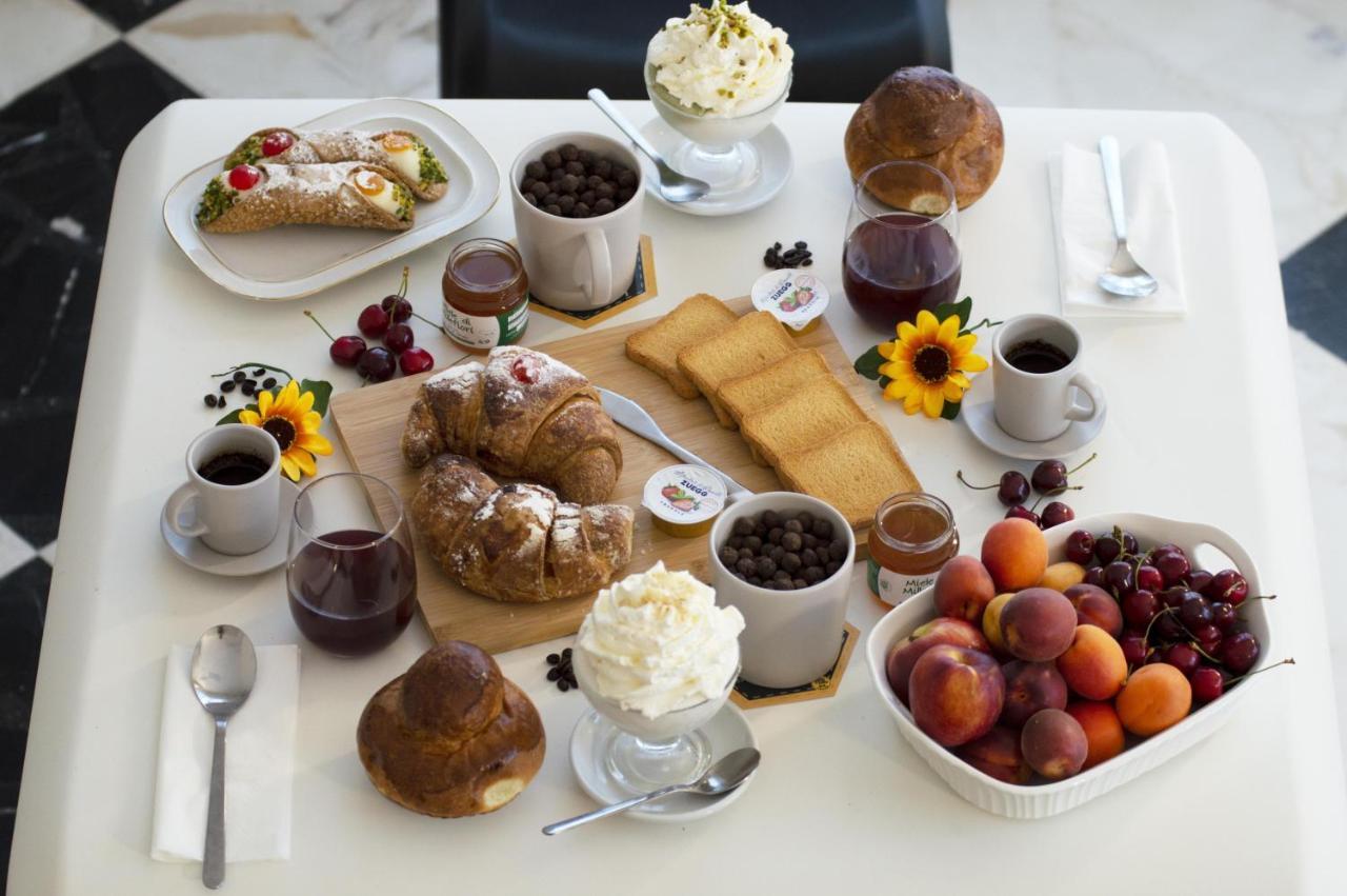 Bee Happy - Bed And Breakfast Zafferana Etnea Bagian luar foto