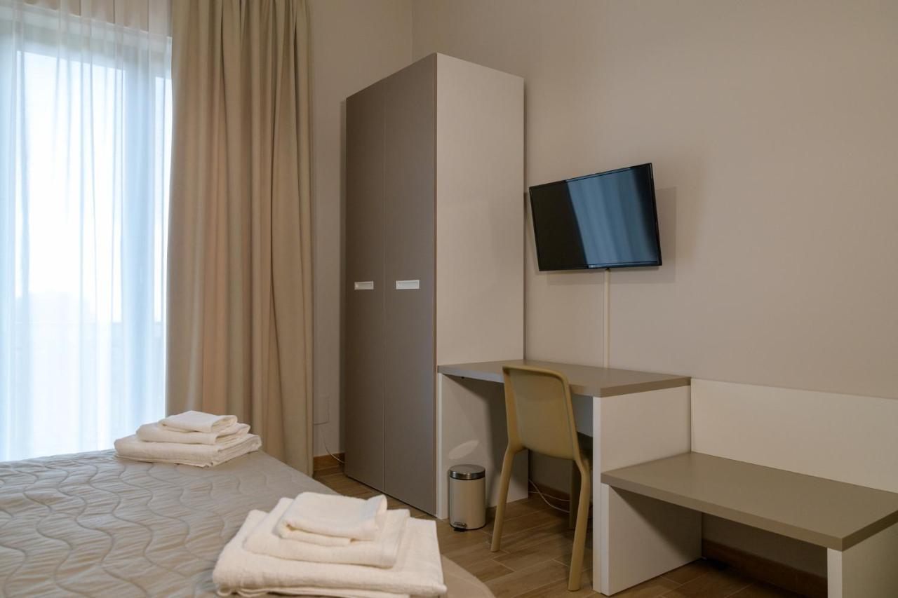 Bee Happy - Bed And Breakfast Zafferana Etnea Bagian luar foto